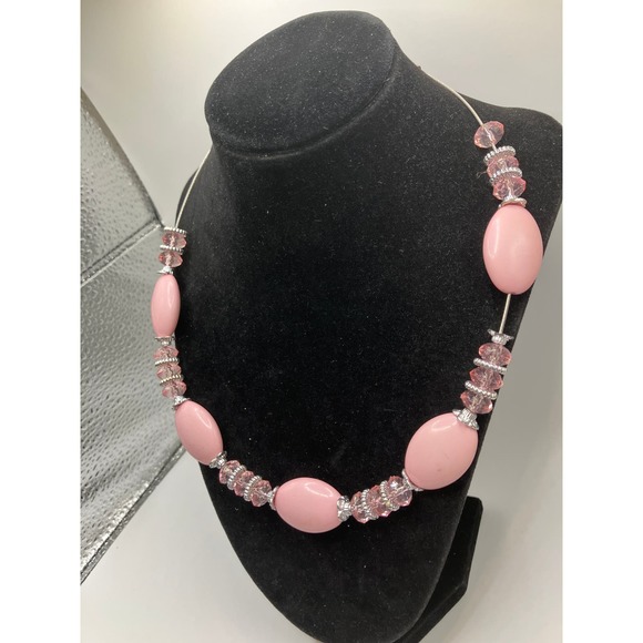 Pink Beaded Crystals Silver-Tone Necklace! - Picture 6 of 9